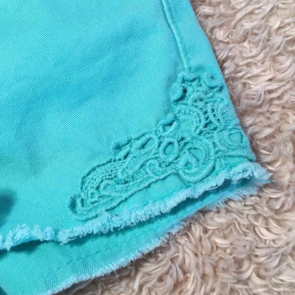 Carters shorts - Picture 2 of 3